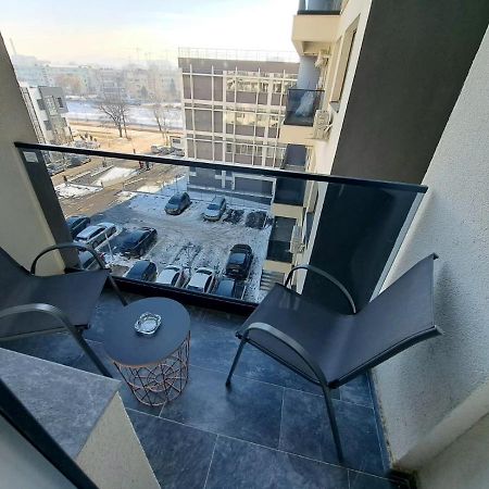 Sena Palas Centru ياش المظهر الخارجي الصورة